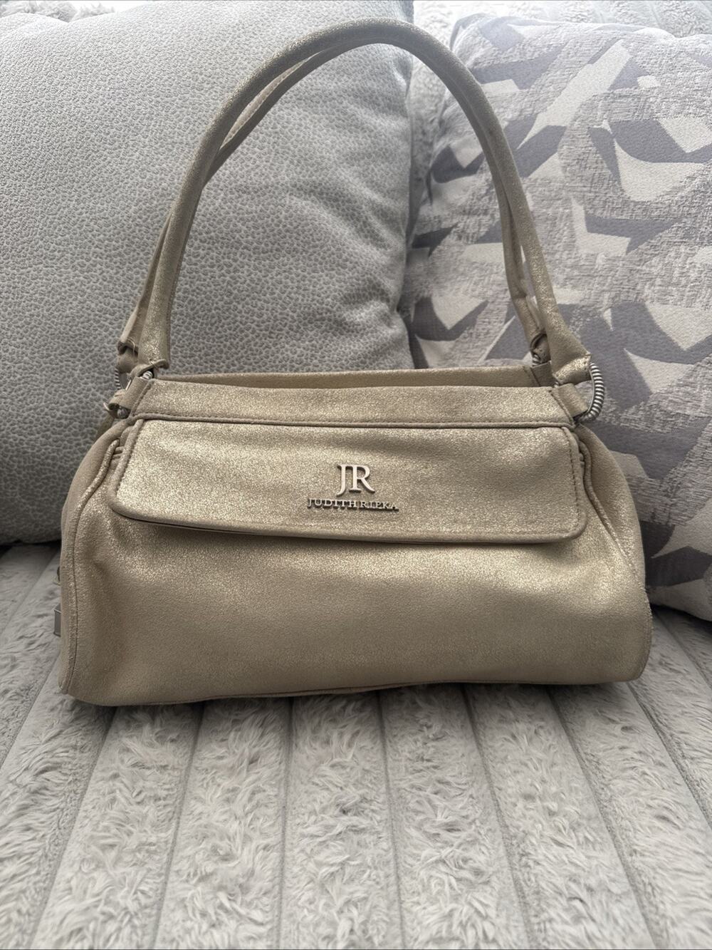 VINTAGE JUDITH RIPKA "JANE" GOLDEN METALLIC LEATHER EAST-WEST HANDBAG. Read
